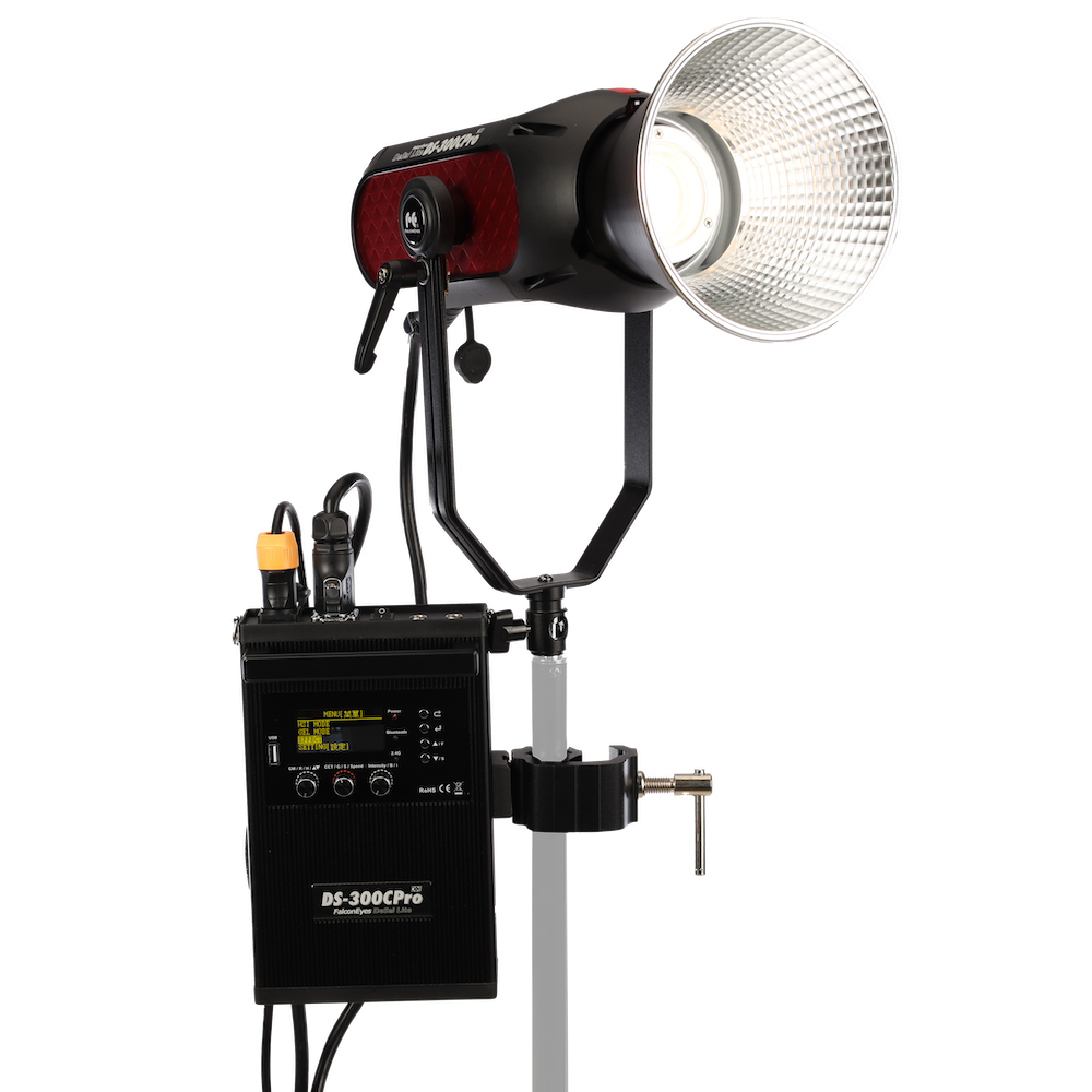 Falcon Eyes RGB Lámpara LED DS-300C Pro — 2