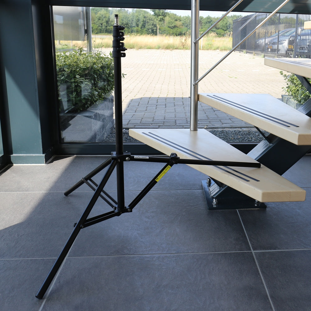 Falcon Eyes Pie de iluminación con Ajustable Pata L-2440A/B 240 cm — 2