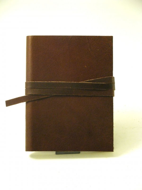 Calve's Leather Sketchbook - 16,5 x 12 cm - Marrón oscuro envejecido - cierre largo con cordón