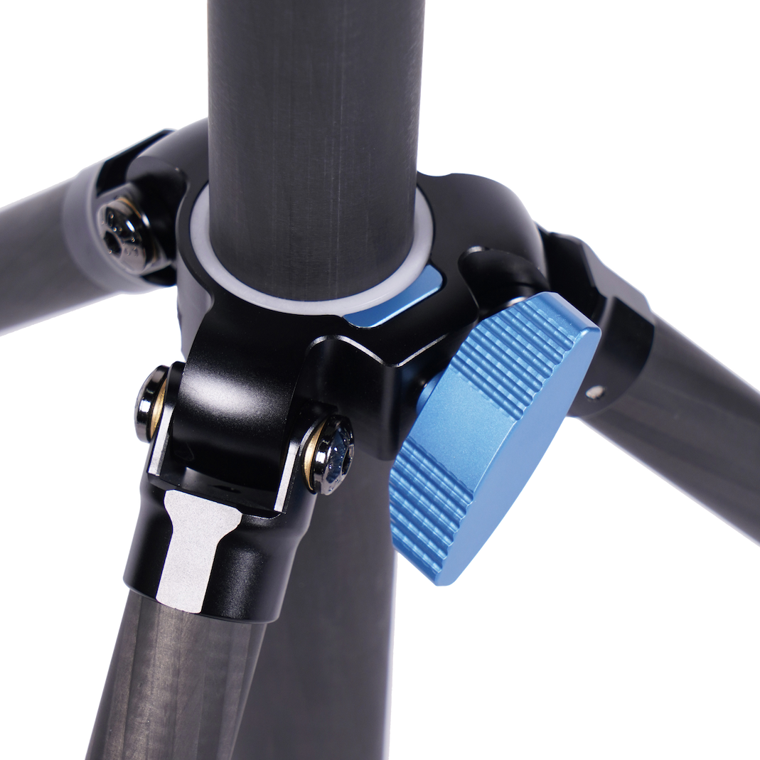 Sirui Carbono Trípode DK28 Con amortiguación neumática 2.8m — 5